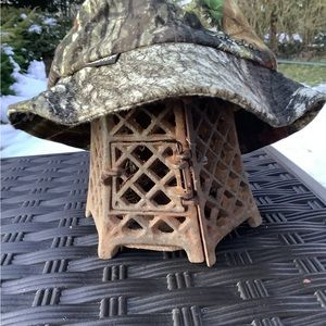 Hunting hat by Cabela